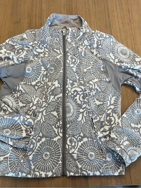 Lululemon | Travel To Track Jacket Beachy Floral White Fossil Size 6